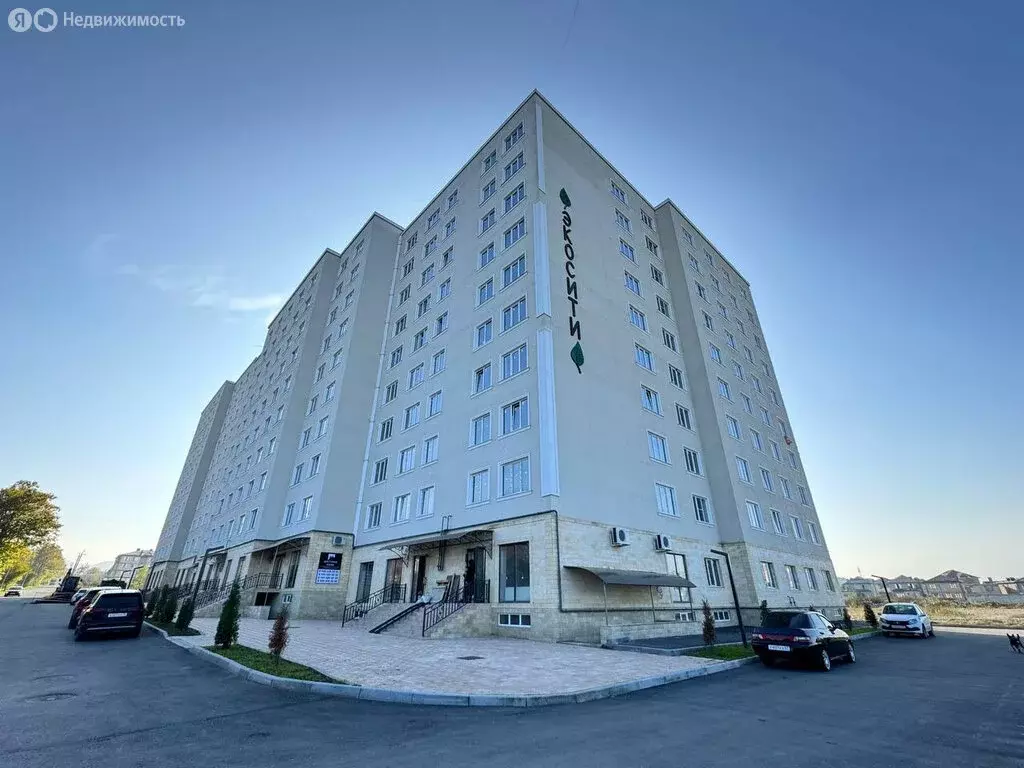 4-комнатная квартира: Нальчик, улица Налоева, 10 (126 м) - Фото 1