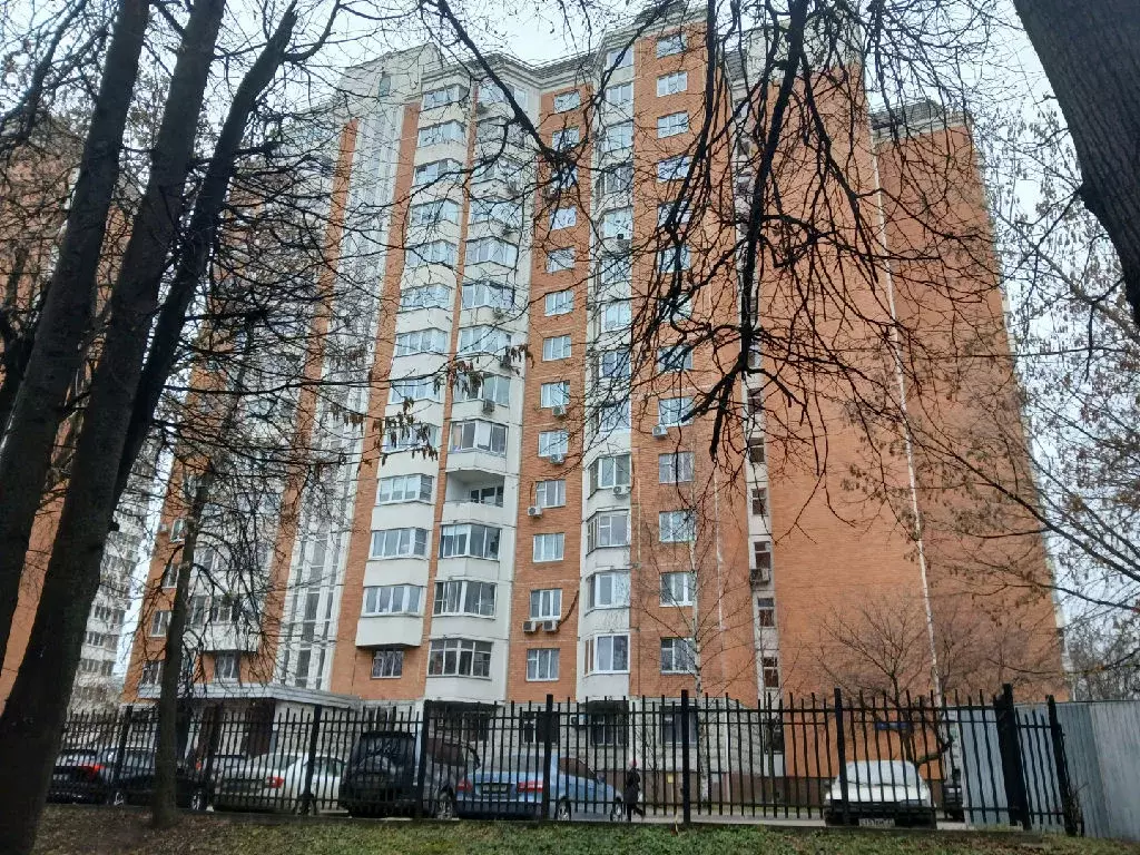 Продается 3-комнатная квартира - Фото 1