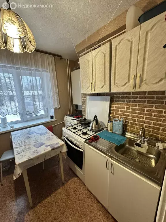 2-комнатная квартира: городской посёлок Красный Бор, улица Культуры, 5 ... - Фото 1