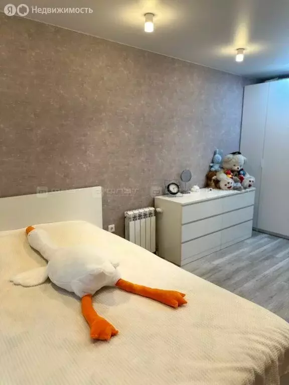 3-комнатная квартира: Казань, проспект Ильгама Шакирова, 5А (48 м) - Фото 1