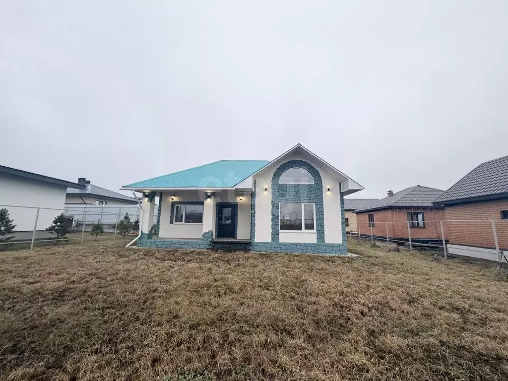 Дом в Башкортостан, Уфимский район, Русско-Юрмашский сельсовет, д. ... - Фото 1