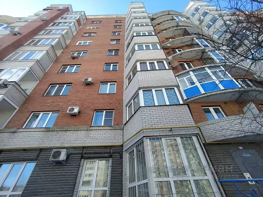 1-к кв. Омская область, Омск ул. 70 лет Октября, 15/1 (45.0 м) - Фото 0