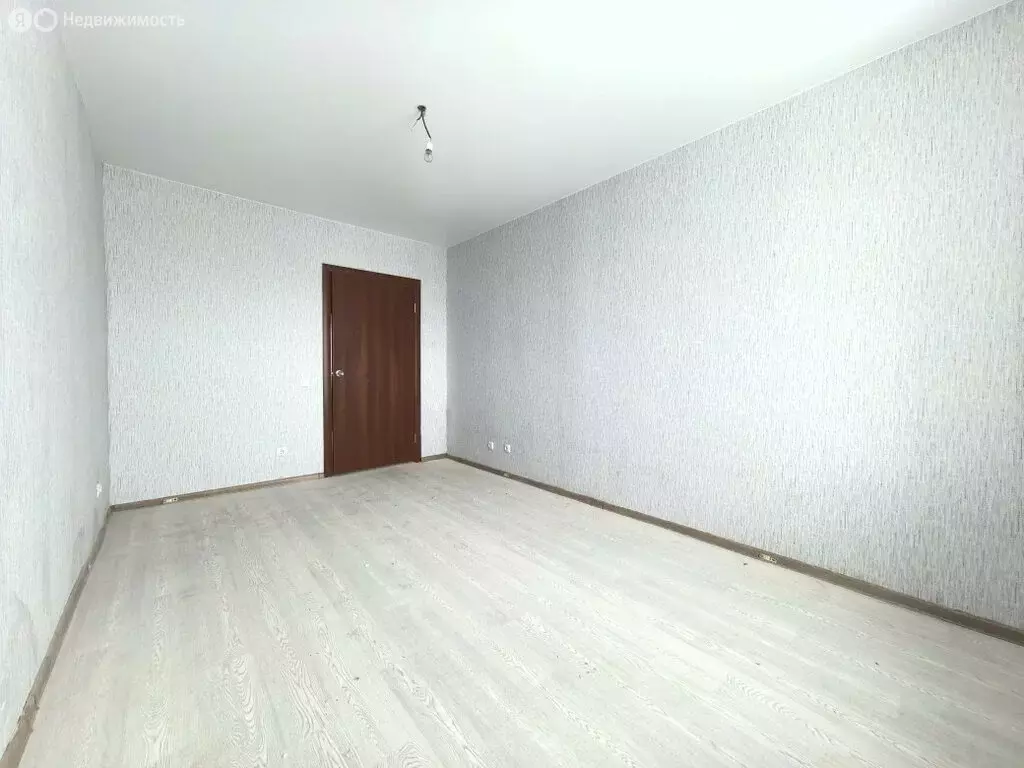 2-комнатная квартира: Саратов, Брянская улица, 12 (54 м) - Фото 0