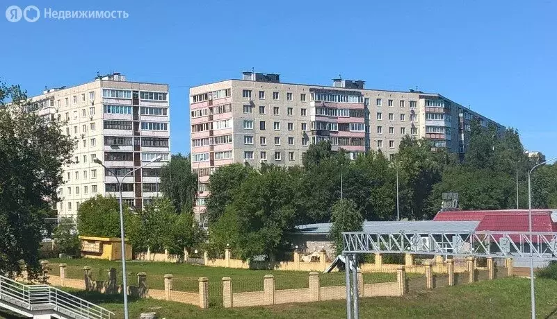 3-комнатная квартира: Тюмень, улица Республики, 223 (89 м) - Фото 2