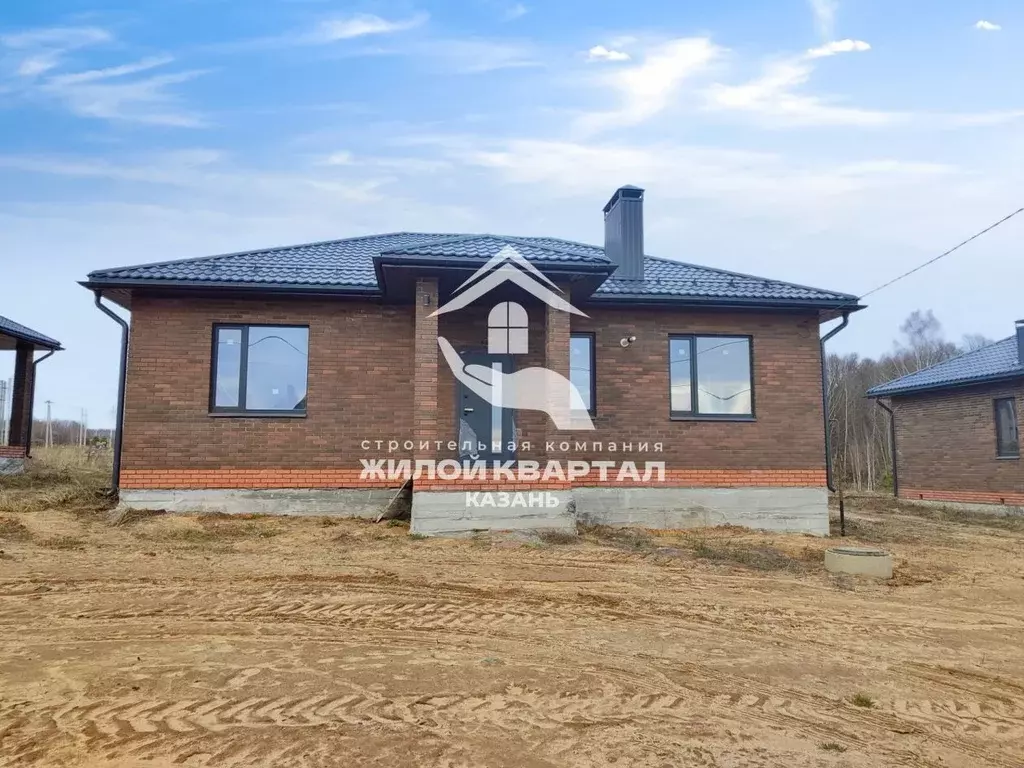 Дом в Татарстан, Высокогорский район, Семиозерское с/пос, д. Макаровка ... - Фото 0