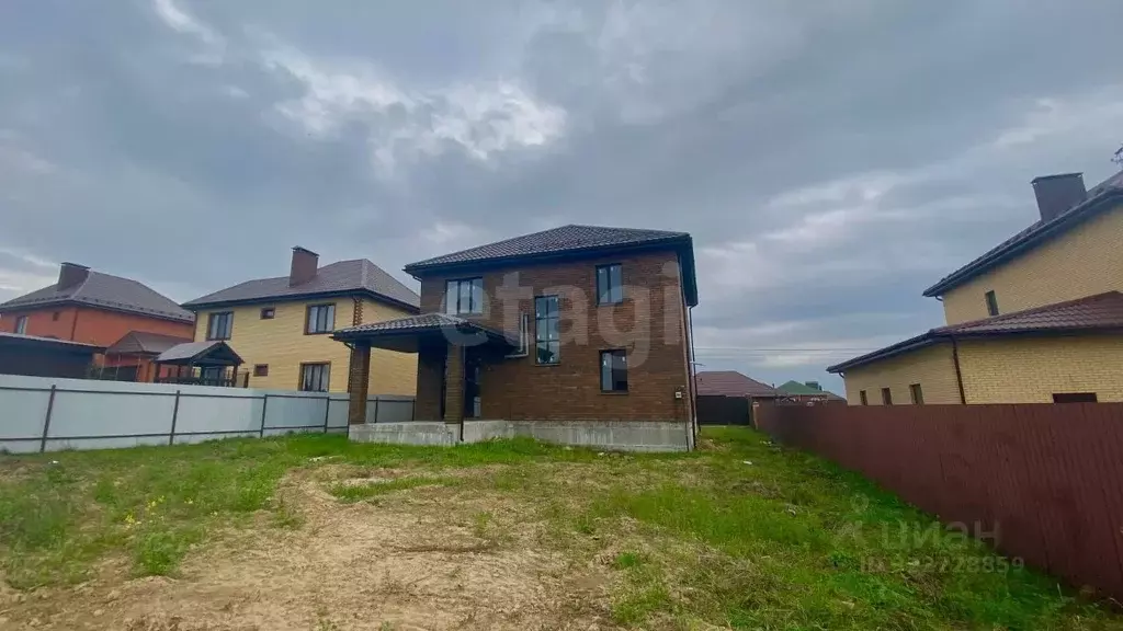 Дом в Брянская область, Брянский район, Снежское с/пос, с. Толмачево ... - Фото 1