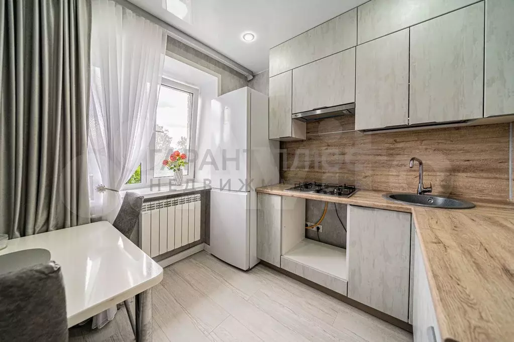 1-к. квартира, 30 м, 3/3 эт. - Фото 0