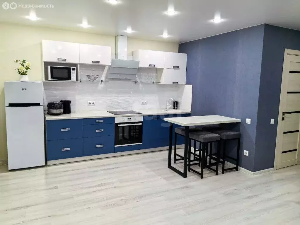 2-комнатная квартира: Саратов, 1-й Аэродромный проезд, 2 (50 м) - Фото 1