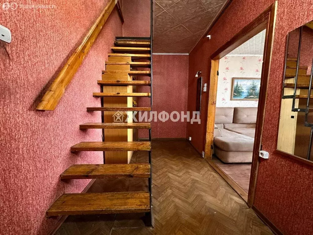3-комнатная квартира: Ленинск-Кузнецкий, Юргинская улица, 8 (67.3 м) - Фото 0