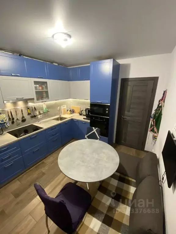 2-к кв. Санкт-Петербург ул. Среднерогатская, 16к5 (60.4 м) - Фото 1