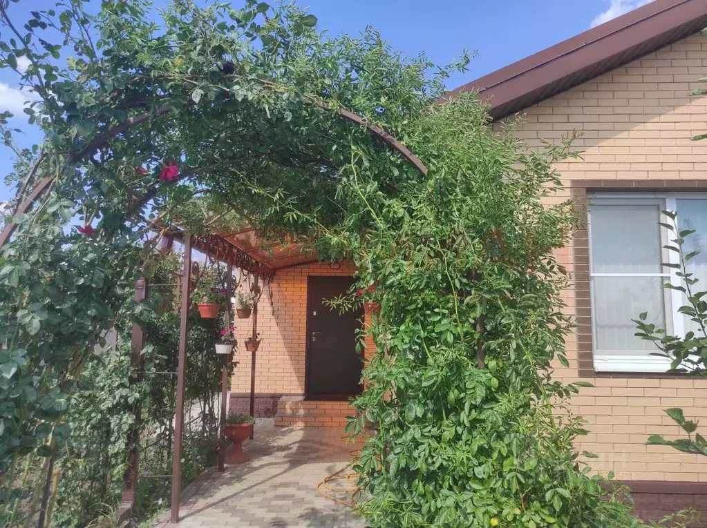 Коттедж в Ростовская область, Волгодонск ул. Рождественская, 39 (100 ... - Фото 1