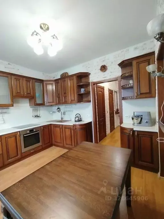 2-к кв. Ленинградская область, Кириши Волховская наб., 44 (64.0 м) - Фото 1