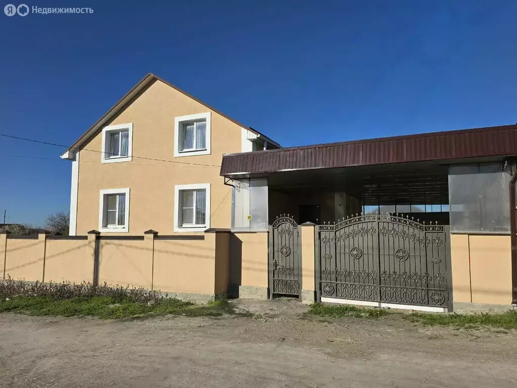 Дом в станица Ессентукская, Эскадронная улица (253 м) - Фото 0
