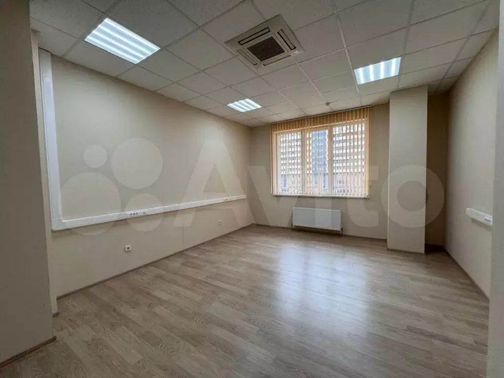 Сдается в аренду офис в ЖК Центральном 25,7 м2 - Фото 0