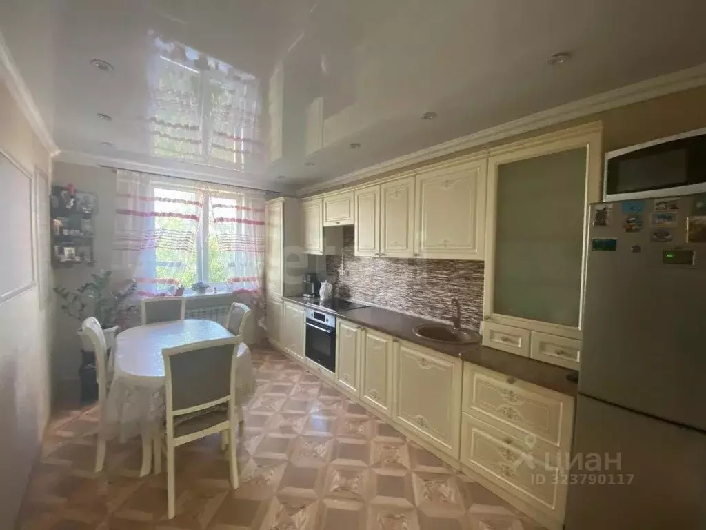 2-к кв. Ямало-Ненецкий АО, Салехард Ямальская ул., 24 (60.6 м) - Фото 1