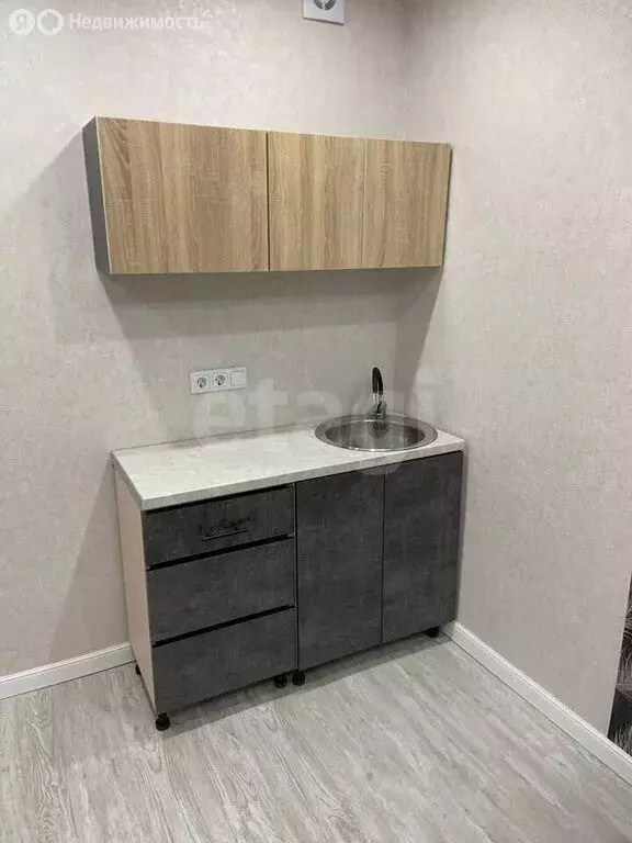 Квартира-студия: Кемерово, улица Ворошилова, 12 (23 м) - Фото 2