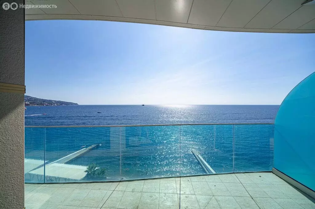 3-комнатная квартира: Ялта, квартал Приморский парк имени Гагарина, 3 ... - Фото 2