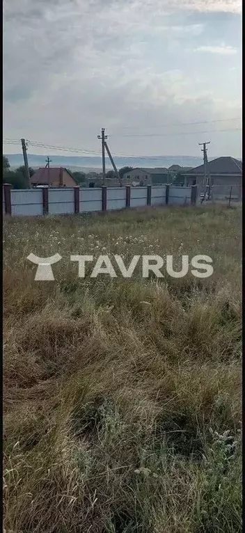 Участок в Крым, Симферопольский район, Добровское с/пос, с. Пионерское ... - Фото 1