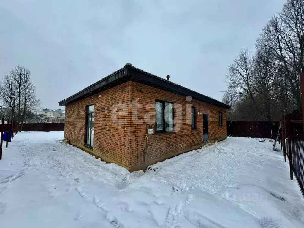 Дом в Тульская область, Тула муниципальное образование, д. Зимаровка  ... - Фото 0