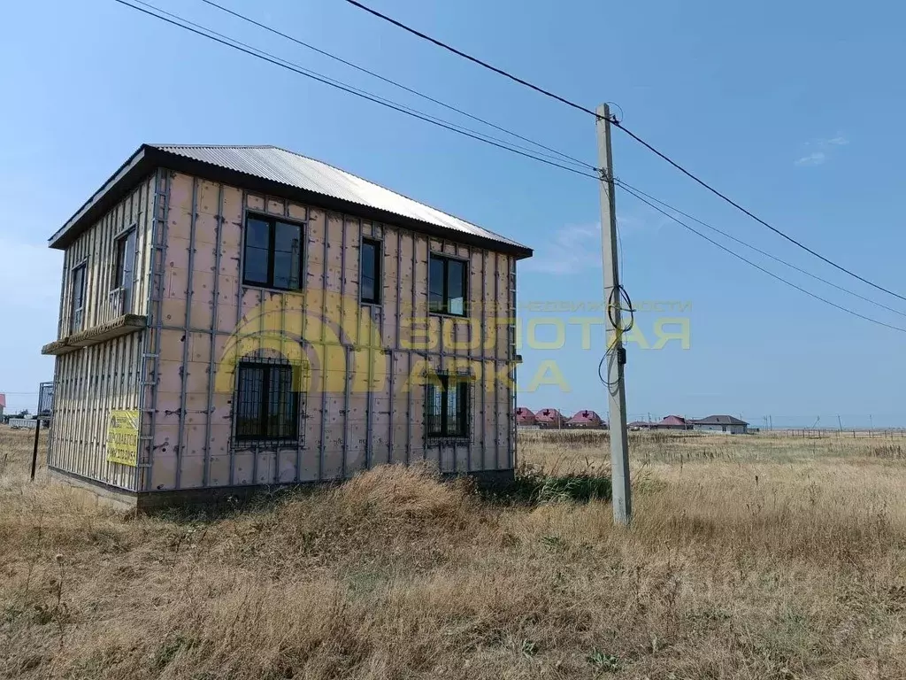 Дом в Краснодарский край, Темрюкский район, Новотаманское с/пос, пос. ... - Фото 1