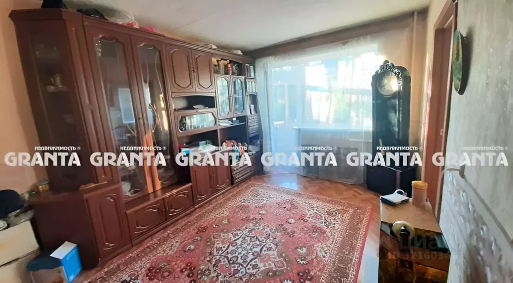 3-к кв. Красноярский край, Красноярск ул. Карла Маркса, 129 (46.7 м) - Фото 0