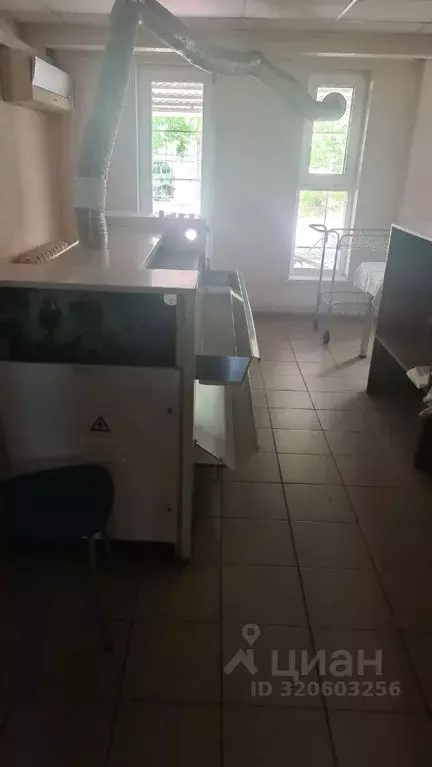 Помещение свободного назначения в Северная Осетия, Моздок ул. Кирова, ... - Фото 1