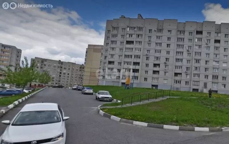 2-комнатная квартира: Губкин, Севастопольская улица, 18 (65.4 м) - Фото 1