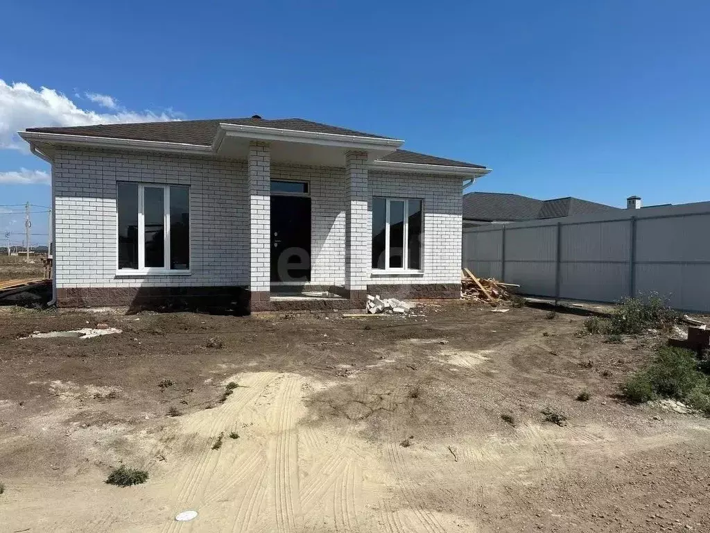 Дом в Ростовская область, Неклиновский район, с. Новобессергеневка ул. ... - Фото 2