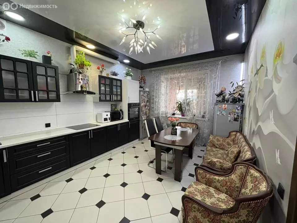 Дом в Черногорск, улица Рубанова, 17Г (434.4 м) - Фото 2