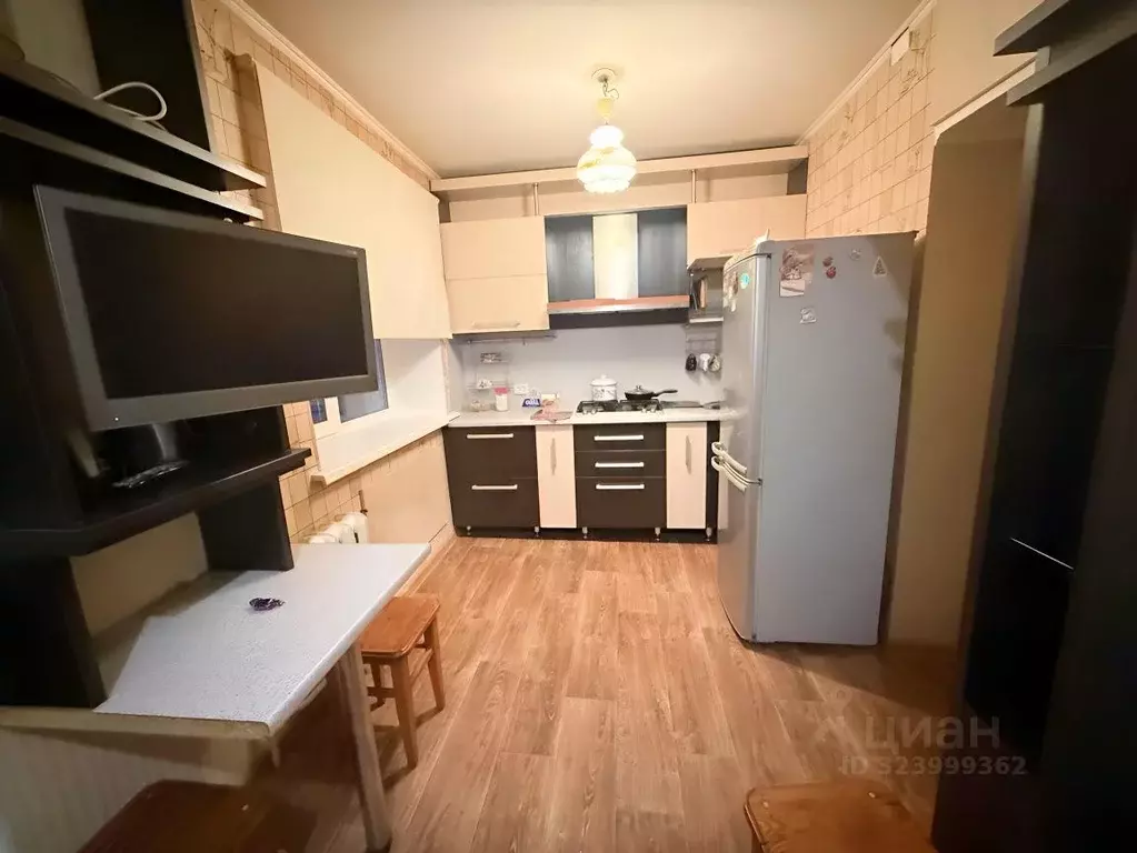 1-к кв. Брянская область, Брянск бул. 50 лет Октября, 11 (30.0 м) - Фото 1