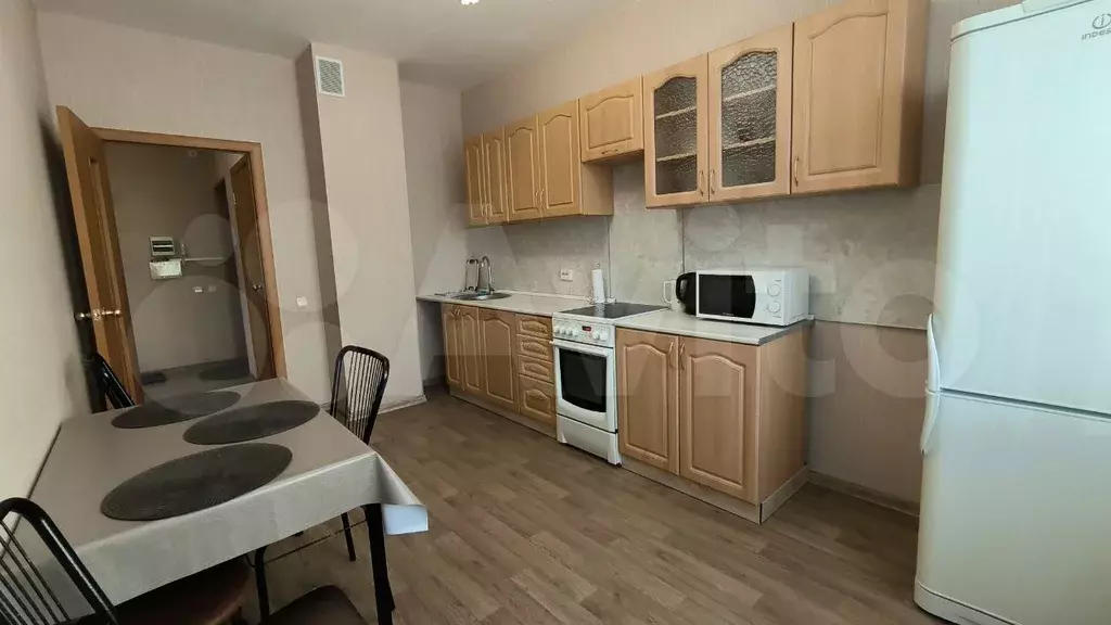 Комната 14 м в 2-к., 3/10 эт. - Фото 1