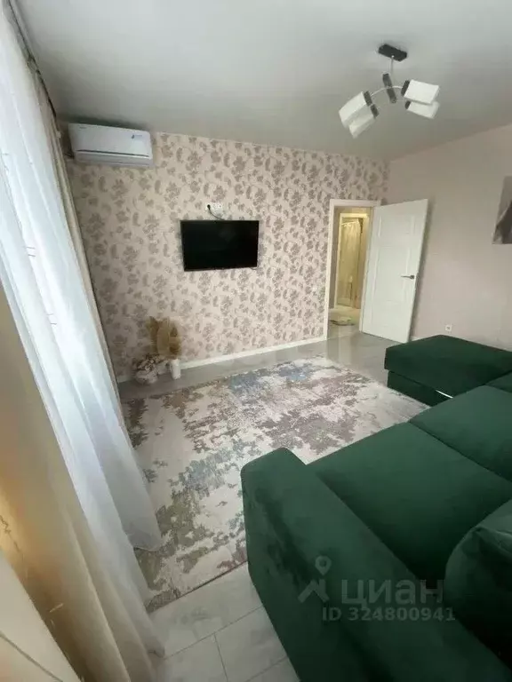 2-к кв. Оренбургская область, Оренбург 1 Мая ул., 61/2 (54.5 м) - Фото 1