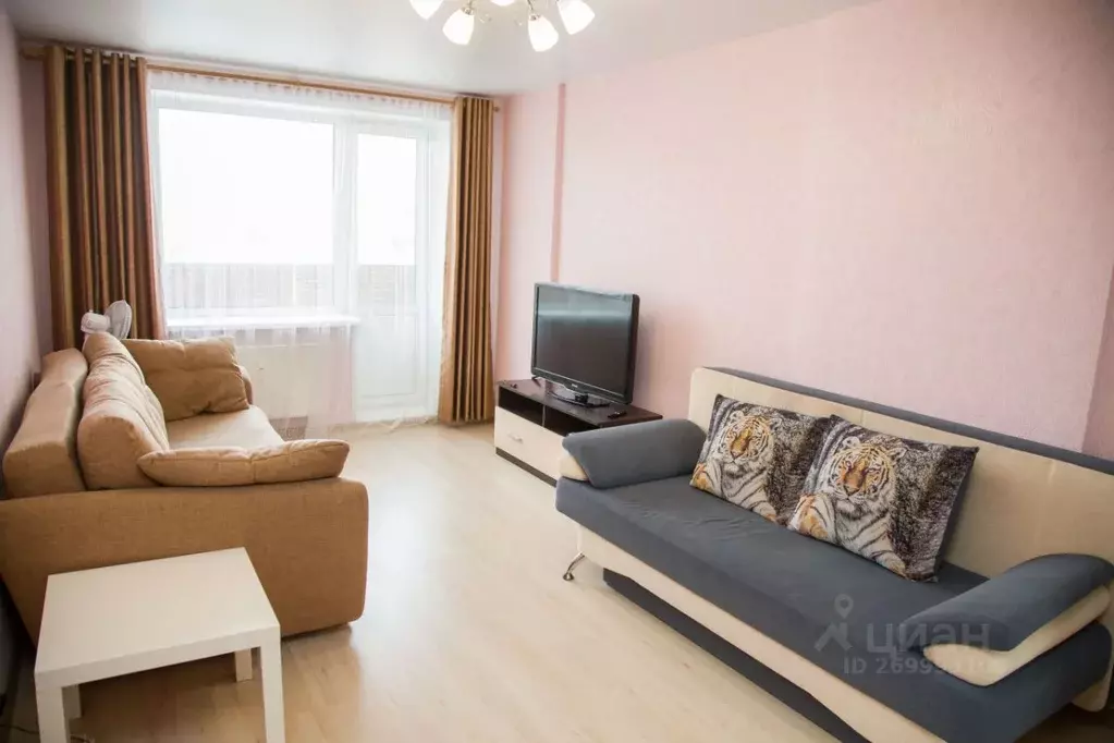 2-к кв. Удмуртия, Ижевск Фронтовая ул., 4 (55.0 м) - Фото 1