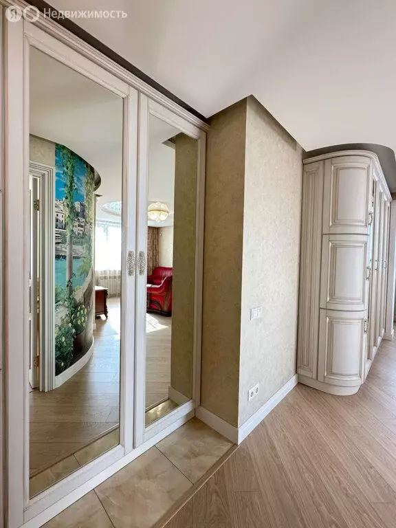 2-комнатная квартира: Саратов, улица имени Сакко и Ванцетти, 59 (61 м) - Фото 1