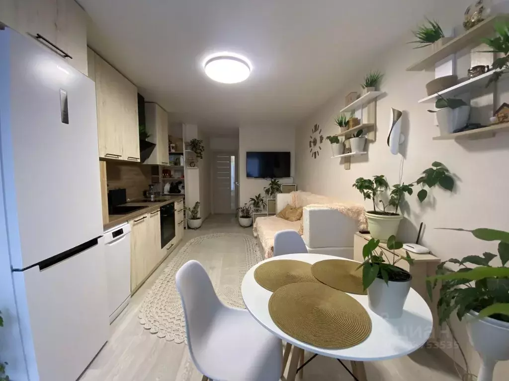 2-к кв. Омская область, Омск Заозерный мкр, ул. Бархатовой, 3В (44.8 ... - Фото 1