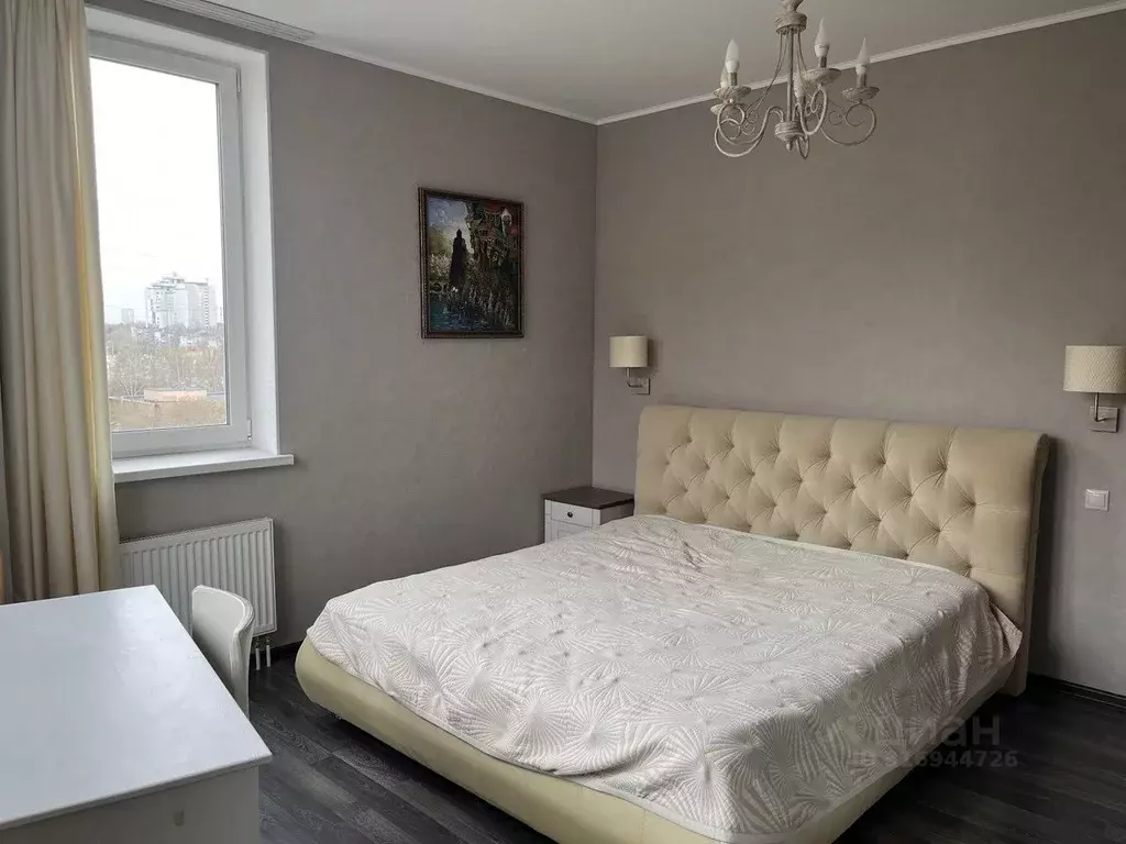 3-к кв. Свердловская область, Екатеринбург ул. Токарей, 27к2 (93.0 м) - Фото 0