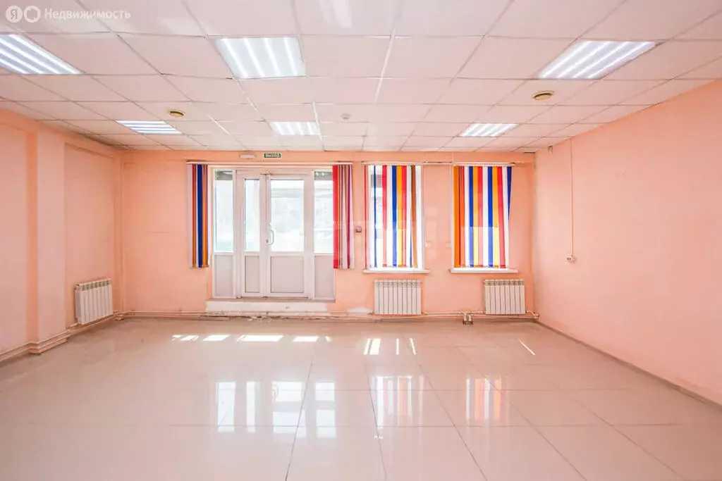 Помещение свободного назначения (140 м) - Фото 1