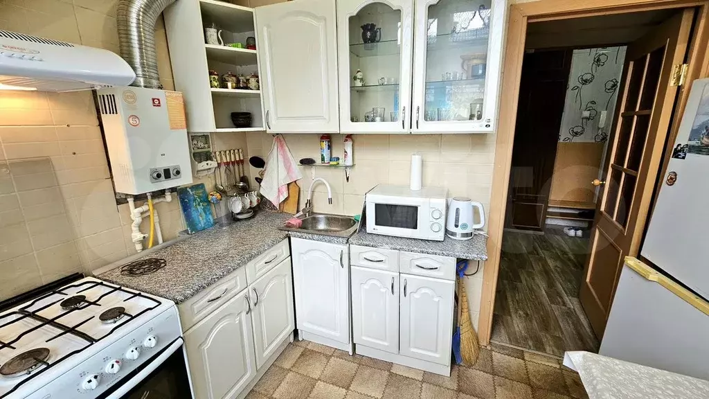 3-к. квартира, 61 м, 4/4 эт. - Фото 0