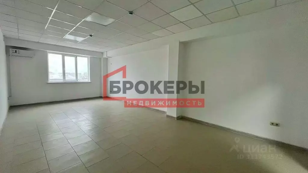 Помещение свободного назначения в Севастополь ш. Фиолентовское, 3А/1 ... - Фото 1