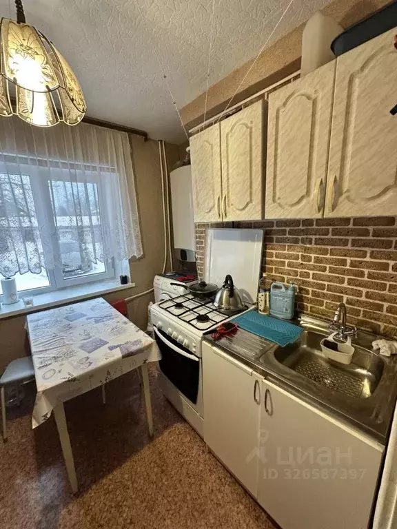 2-к кв. Ленинградская область, Тосненский район, Красный Бор пгт ул. ... - Фото 1