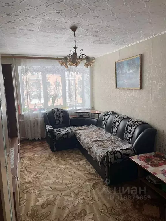 3-к кв. Свердловская область, Кировград ул. Свердлова, 64 (59.0 м) - Фото 0