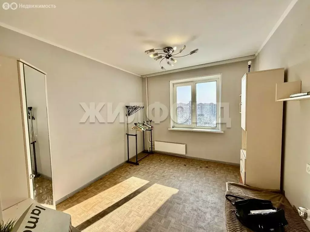 3-комнатная квартира: Тольятти, улица 70 лет Октября, 13 (68.6 м) - Фото 1