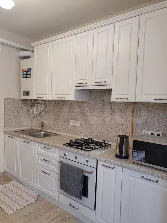 1-к. квартира, 40 м, 1/9 эт. - Фото 0