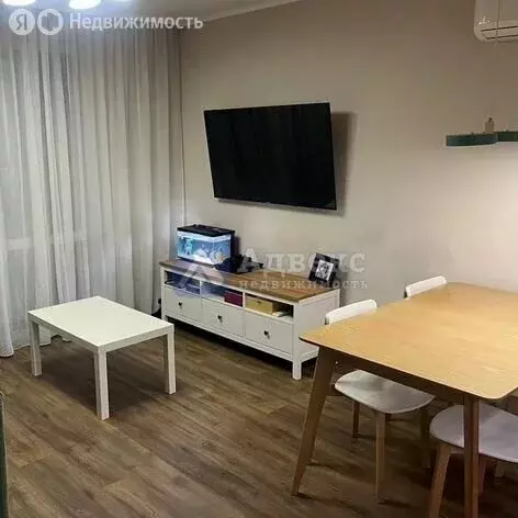 3-комнатная квартира: Тюмень, улица Павла Никольского, 4 (65 м) - Фото 1