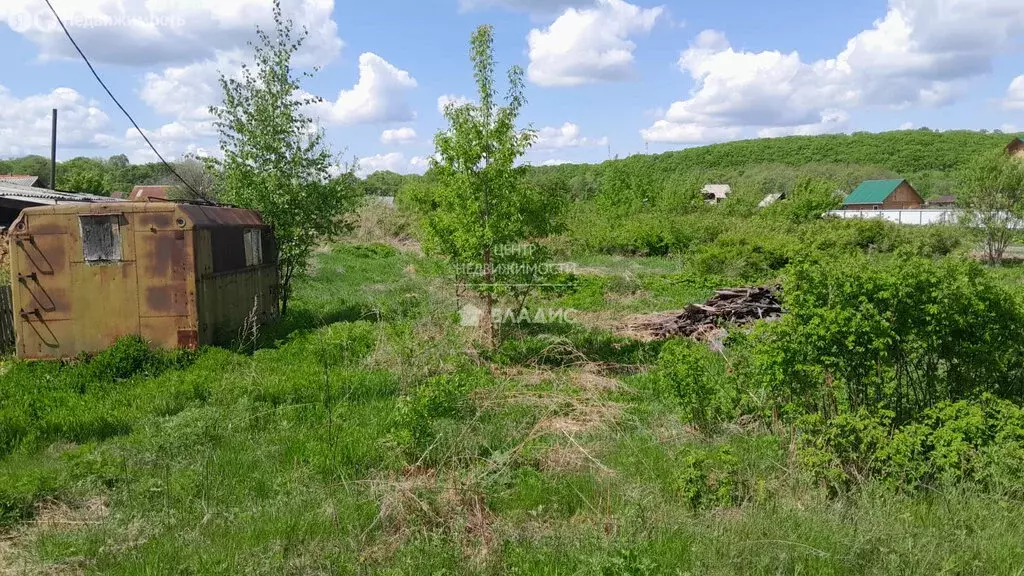 Участок в село Чугуевка, улица Пугачёва (100 м) - Фото 0