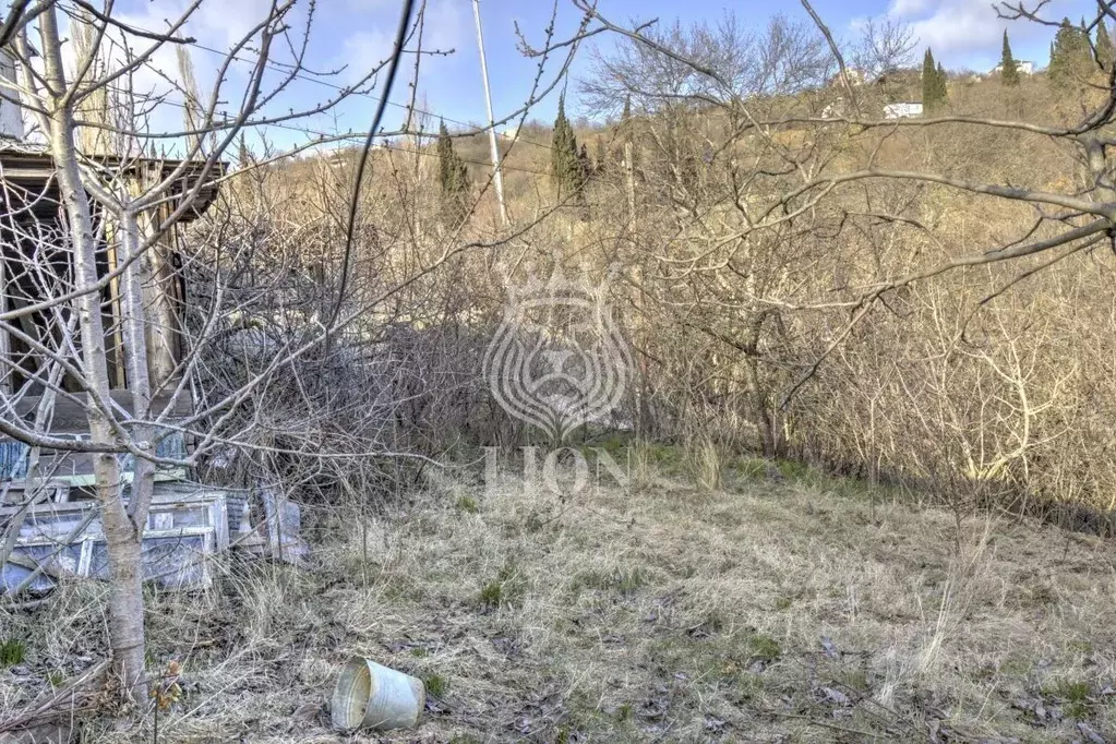 Участок в Крым, Алушта городской округ, с. Изобильное  (5.0 сот.) - Фото 0