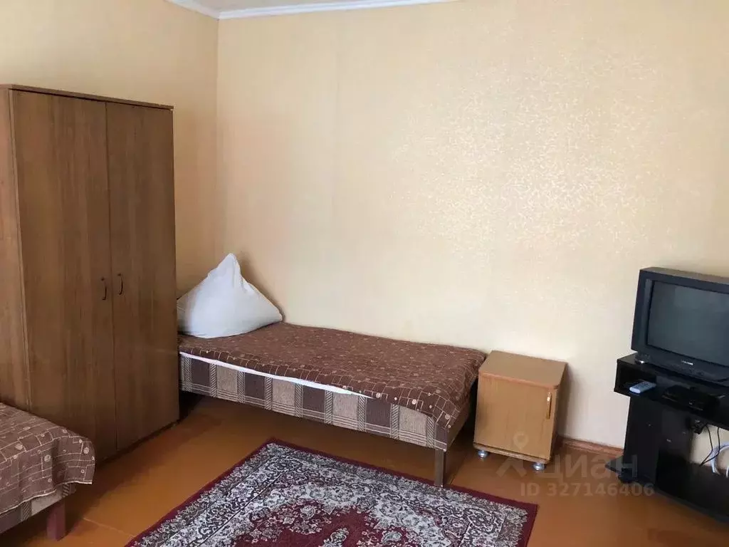 Комната Краснодарский край, Туапсе ул. Фрунзе, 18 - Фото 2