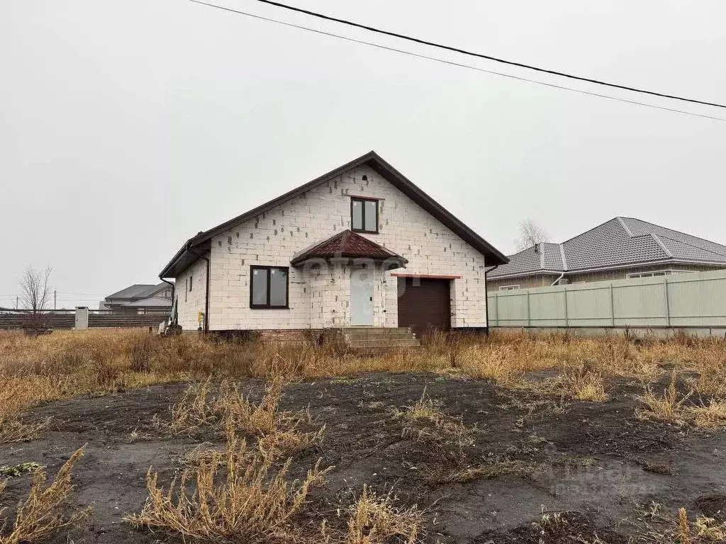 Дом в Белгородская область, Старый Оскол ул. Антоновская (165 м) - Фото 0