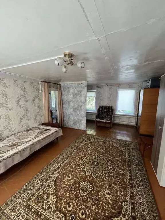 Дом в Астраханская область, с. Икряное ул. Мира, 10 (60 м) - Фото 1