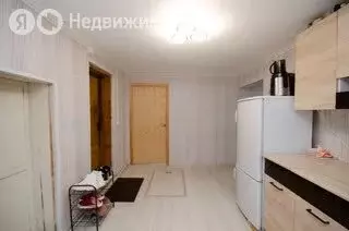 Дом в Заводоуковск, улица Щукина (50 м) - Фото 1